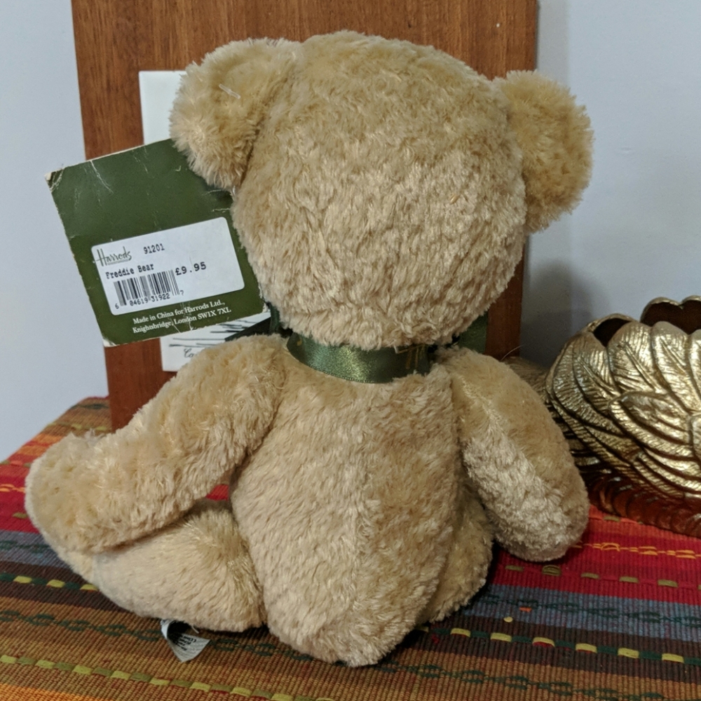 Harrods bear - Picture 2 of 4